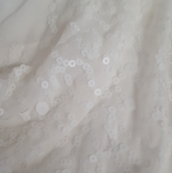 Elegant pure White sequin Dress - Picture 2 of 5